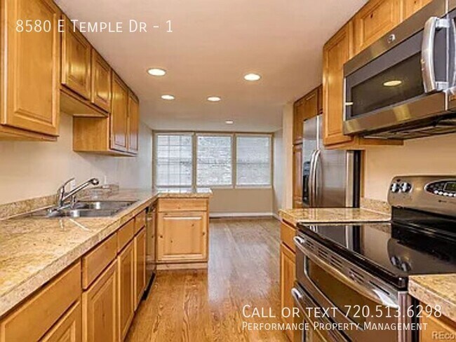 Building Photo - 8580 E Temple Dr