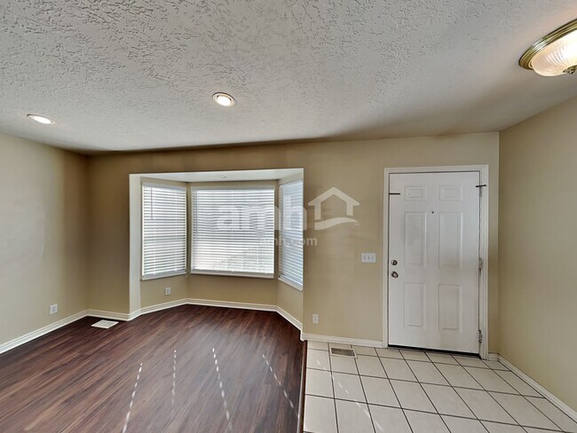 Building Photo - 491 S 755 E