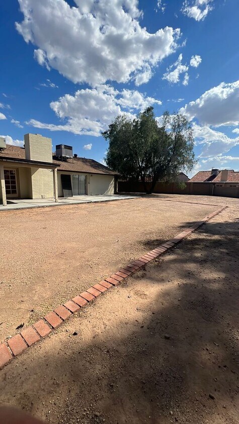 Foto del edificio - Charming 3 Bed/2 Bath in Secluded Glendale...