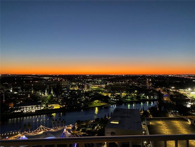 Building Photo - 777 N Ashley Dr