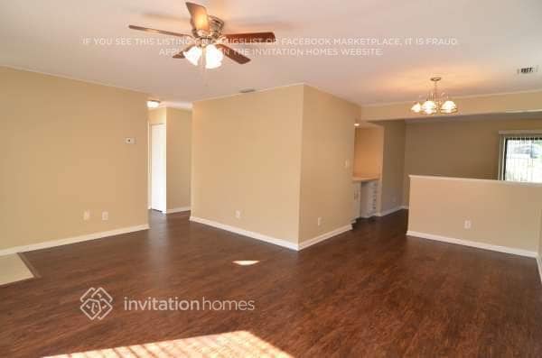 Foto del edificio - 2417 Devonwoode Pl