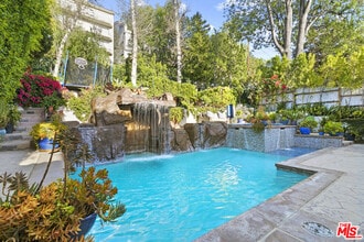 Building Photo - 5176 Don Pio Dr
