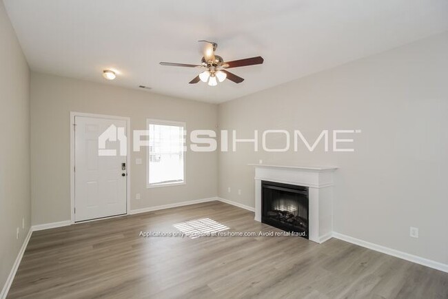 Building Photo - 110 Bedrock Pl