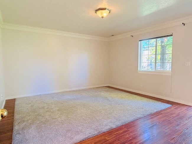 Building Photo - 113 Penhurst Pl