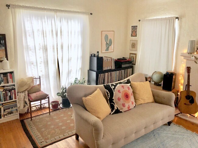 Livingroom - 3459 Winslow Dr