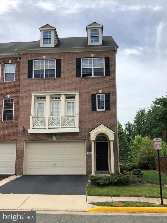 Foto del edificio - 4626 Carisbrooke Ln