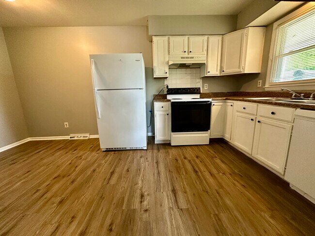 Foto del edificio - 749 Terrace View Dr