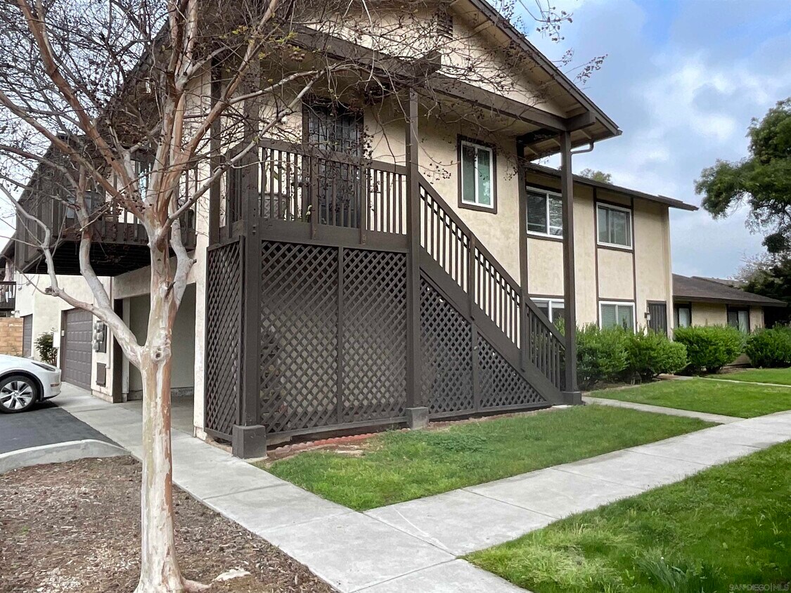 10331 Carefree Dr, Santee, CA 92071 Condo for Rent in Santee, CA