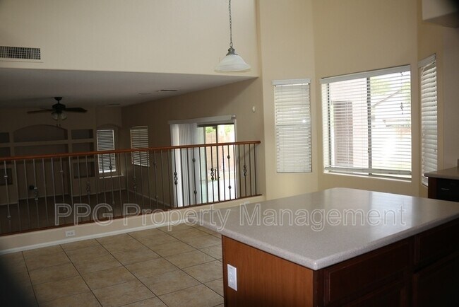 Building Photo - 15010 W Poinsettia Dr