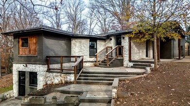 Building Photo - 19 Granada Dr