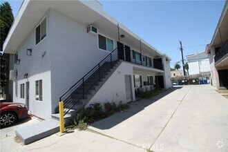 Building Photo - 2677 Orchard Ave.