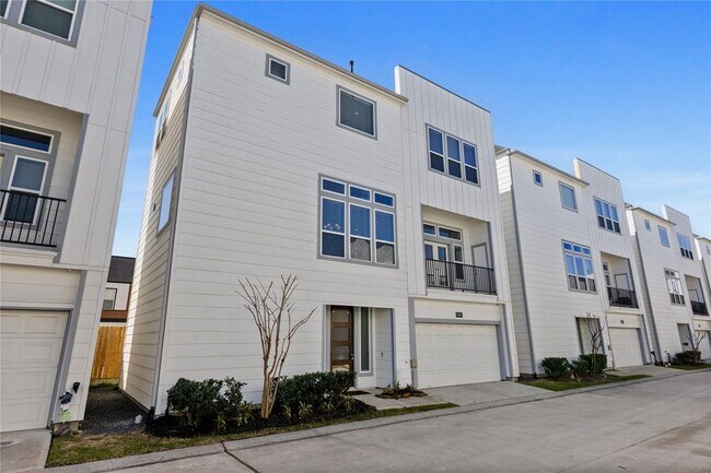 Foto del edificio - 9009 Lonestar River Ln