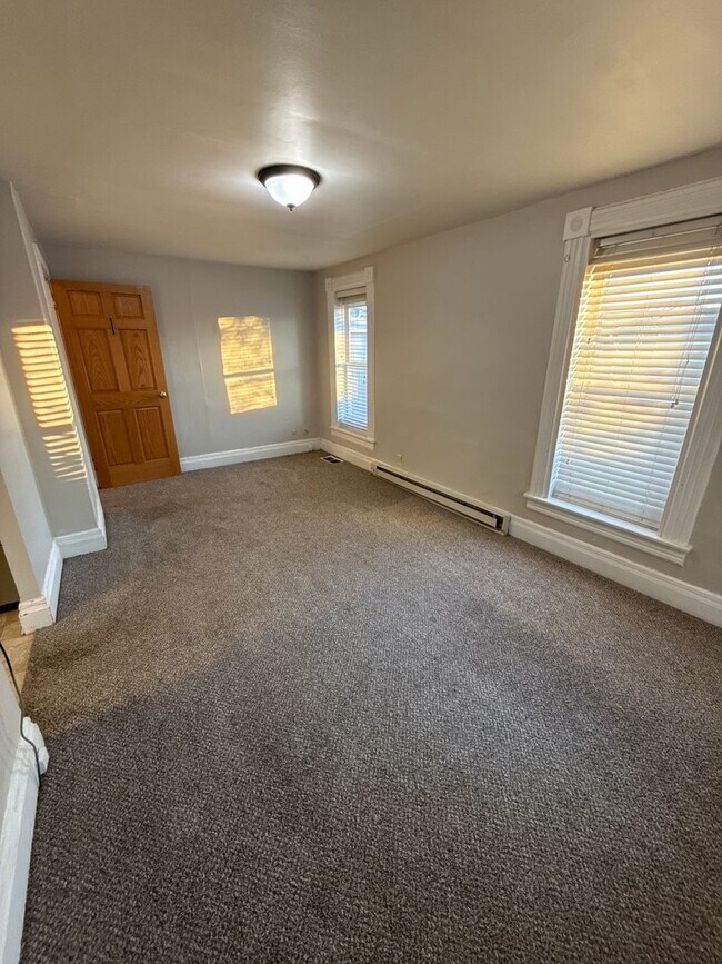 Foto del edificio - KS TriPlex