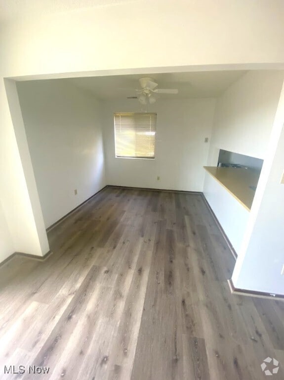 Building Photo - 623 Lovers Ln