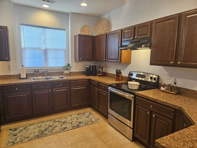 Foto del edificio - 142 Silverspring Pl