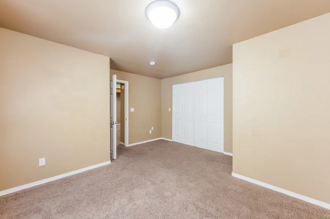 Foto del edificio - 7293 Grand Prairie Dr