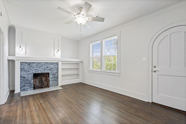 Foto del edificio - 864 N Belvedere Blvd