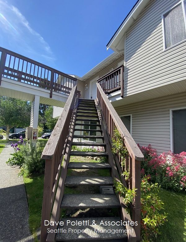 Foto del edificio - 8860 Midvale Ave N