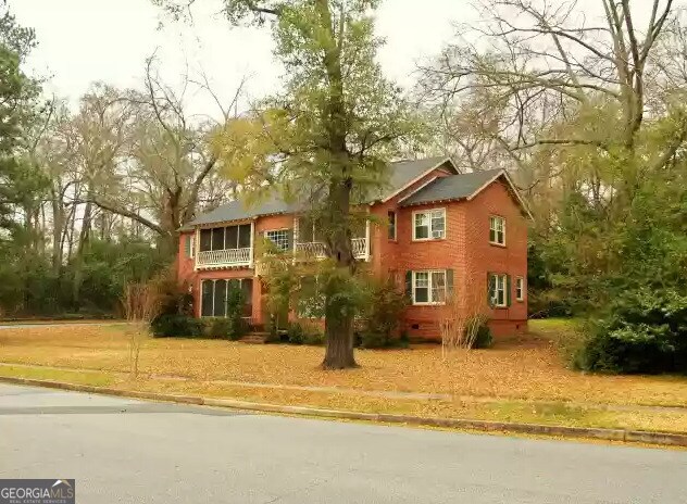 Building Photo - 1503 S Dixon Dr