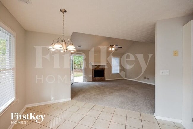 Foto del edificio - 160 Creekstone Ct