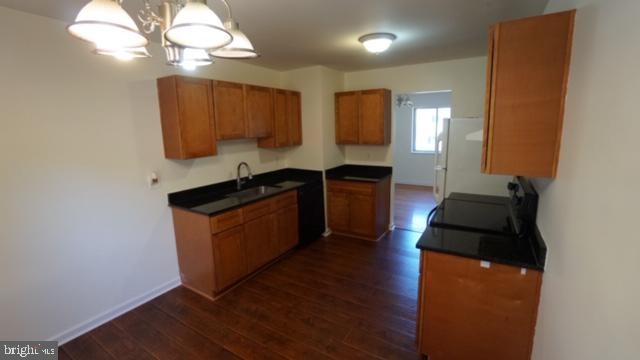 Foto del edificio - 7054 Leewood Forest Dr