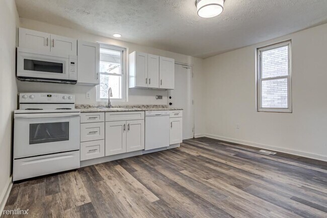 Foto del edificio - 3 br, 1 bath Townhome - 311 Atlantic Avenue