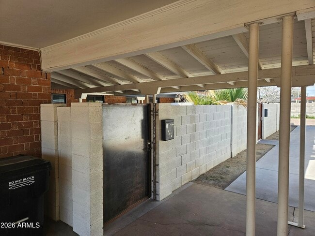 Building Photo - 4208 N 3rd Ave