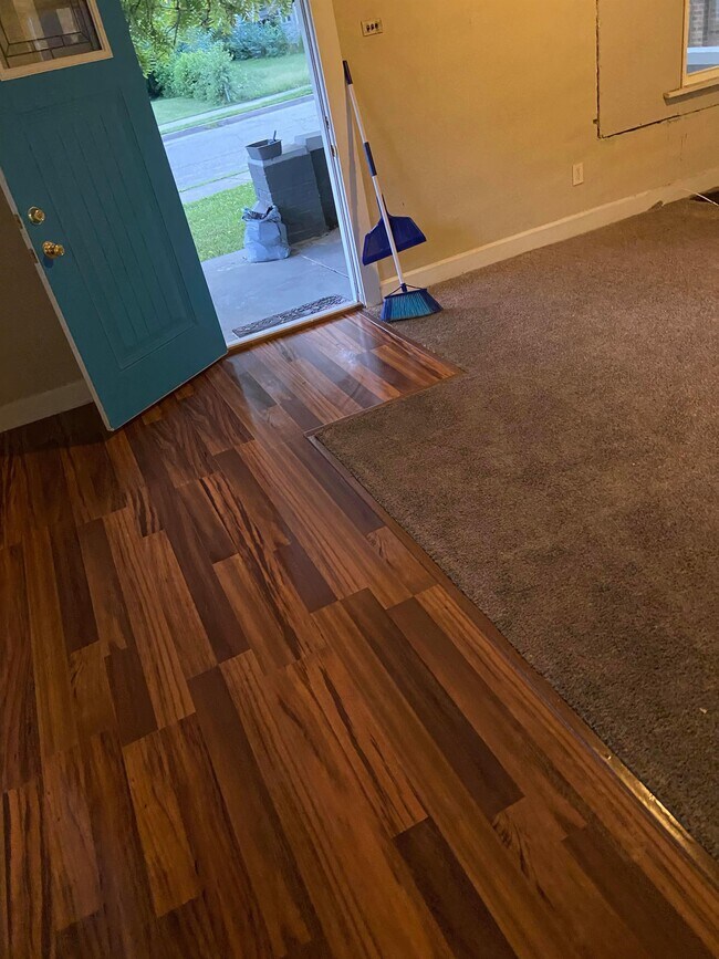 Foto del edificio - 1211 King Ave