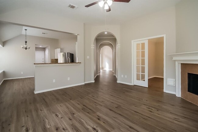 Building Photo - 3730 Oaklace Dr