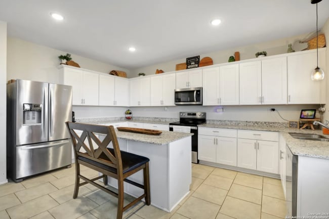 Photo - 10368 Braunig House