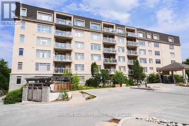 Building Photo - 149 Church St