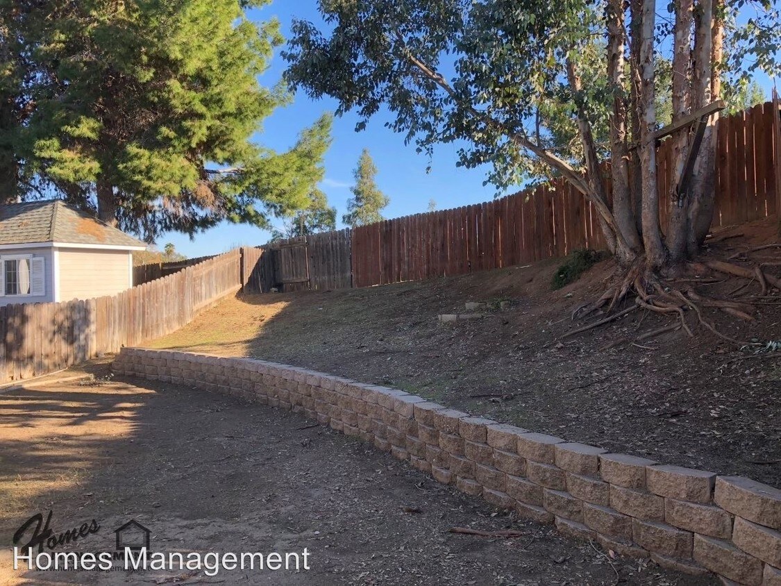 Building Photo - 1754 S Mammoth Pl