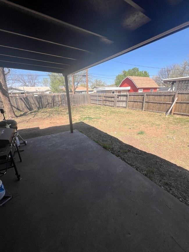 Foto del edificio - Pre Leasing for Fall 2026!! 4/3 in Medical District!