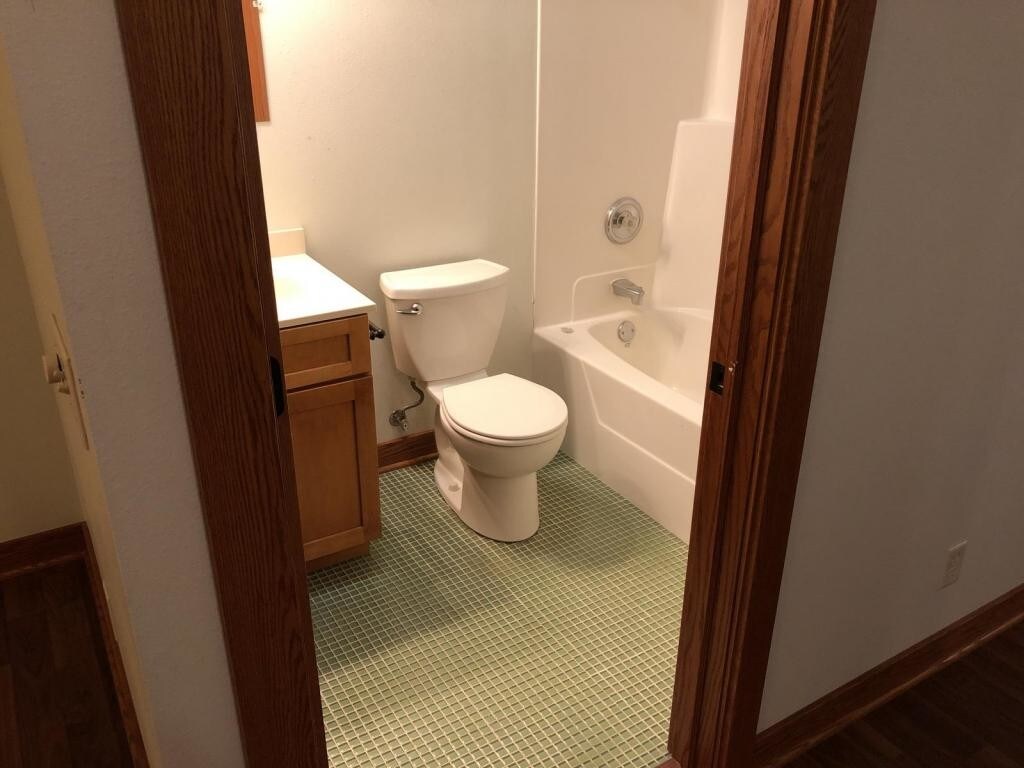 Building Photo - 16864 Davis St