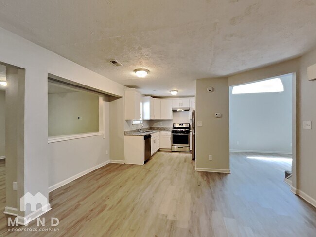 Foto del edificio - 545 Haymarket Ct