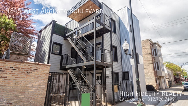 Photo - 1845 W Augusta Blvd Apartment