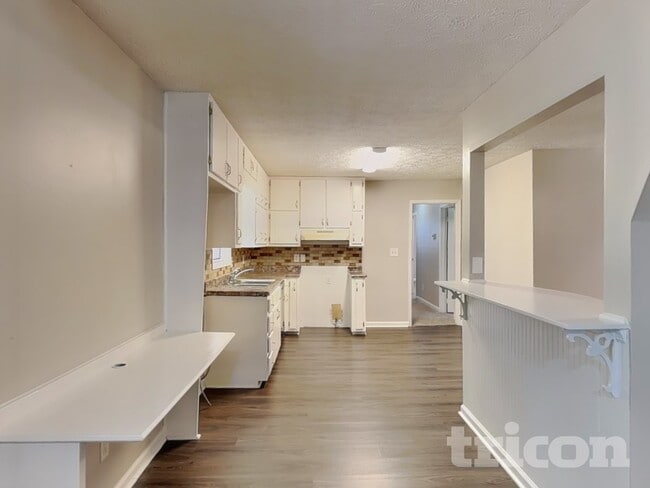 Foto del edificio - 65 Highland Cir