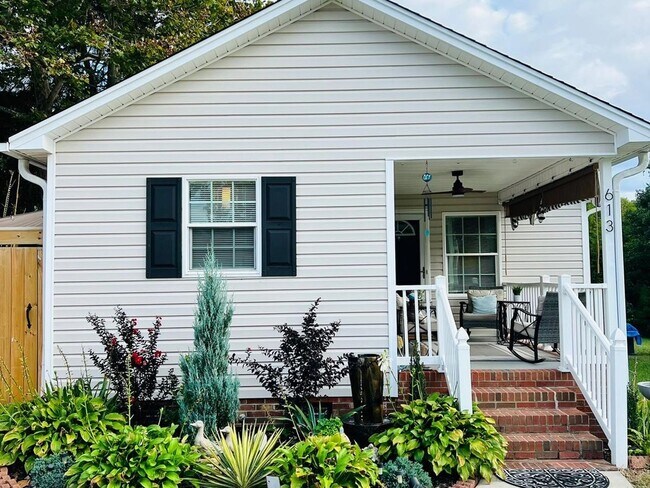 Building Photo - 3 Bedroom Single Family Home in High Point