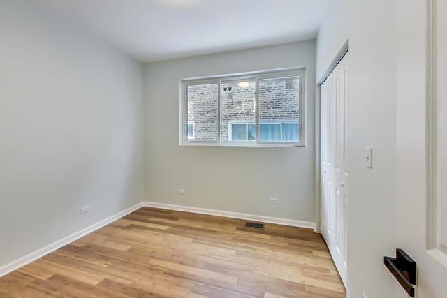Foto del edificio - 1336 N Hamlin Ave