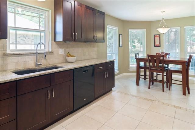 Building Photo - 8701 Woodstream Dr