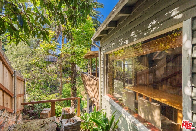 Building Photo - 6933 Vanland Trl