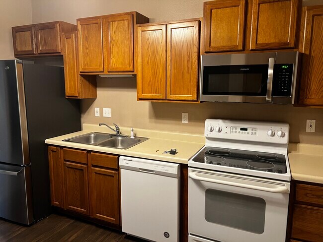 Foto del edificio - 875 Lester Ave