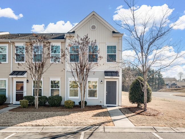 Building Photo - 608 Cahill Ln