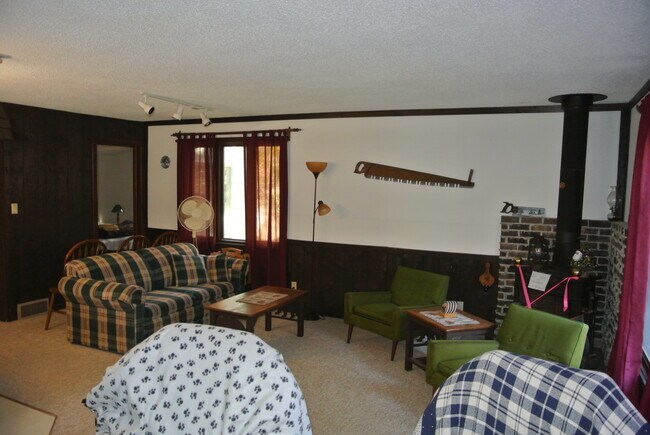 Foto del edificio - 8843 Lake Shore Dr