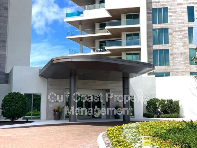 Building Photo - 1581 Gulf of Mexico Dr