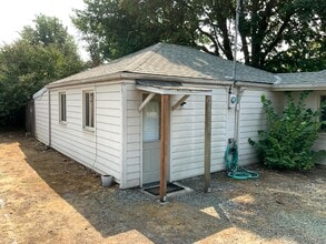 Building Photo - 2868 Bailey Ln