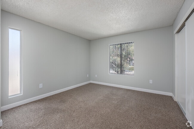 1BR, 1BA - 775SF - Bedroom - Arbor Ridge 1