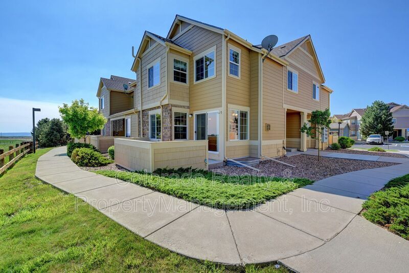 Foto principal - 2445 Cutters Cir