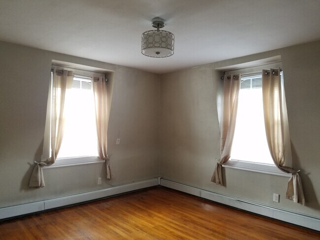 Foto del edificio - 977 Whalley Ave