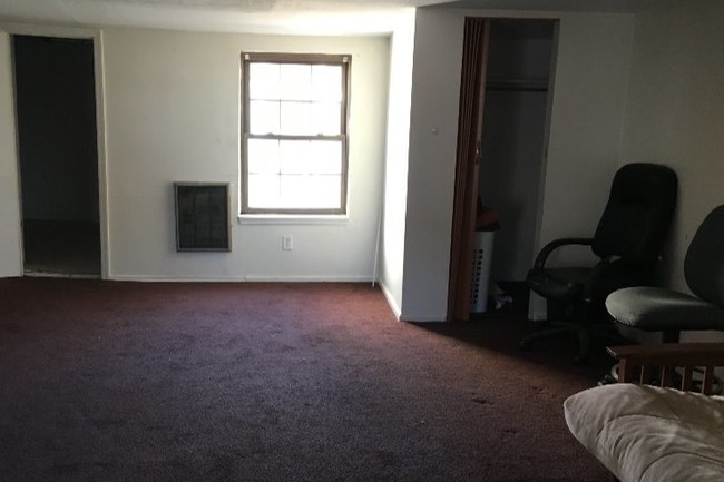 Living area - 9 W 4th St